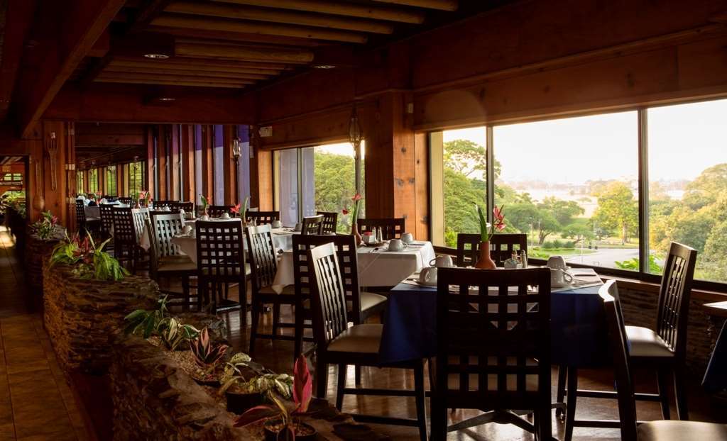 Kapok Hotel Port of Spain Restaurant bilde